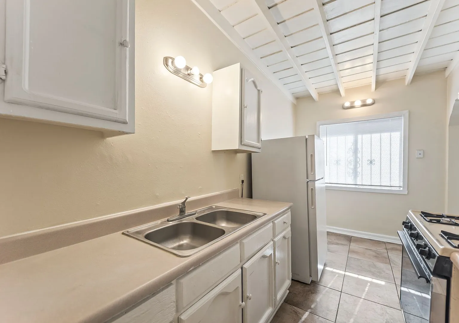 For Rent - 1 Bedroom | 1 Bathroom | Section 8 Welcome — Photo 1