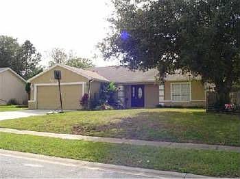 2nd image of 6108 Brookhill Cir