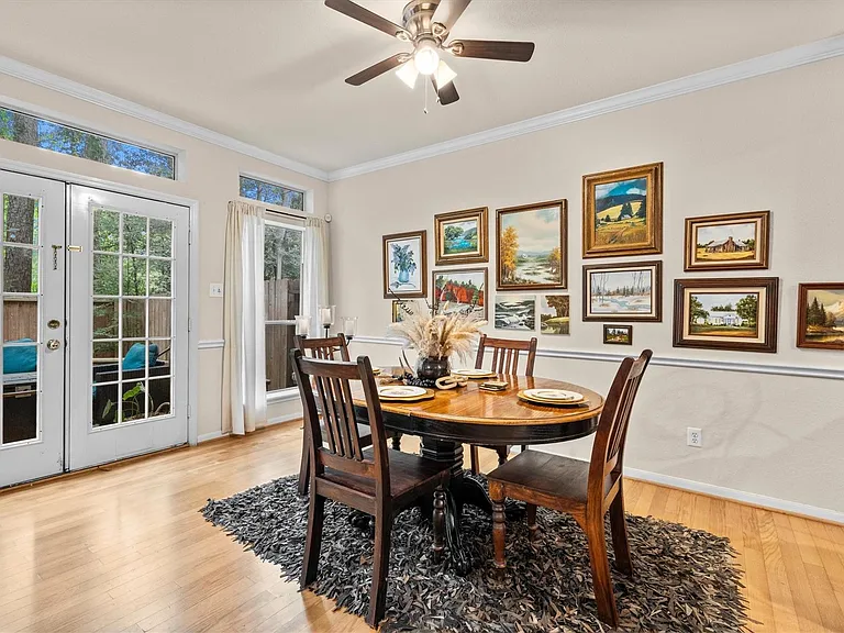 31 Endor Forest Pl — Photo 14