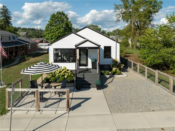 230 W Church St, Ligonier, PA 15658