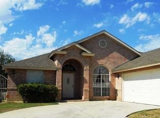 340 New Castle Dr, Laredo, TX 78045