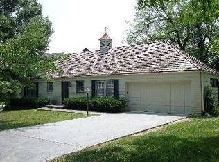 2001 W 83rd Trl, Leawood, KS 66206