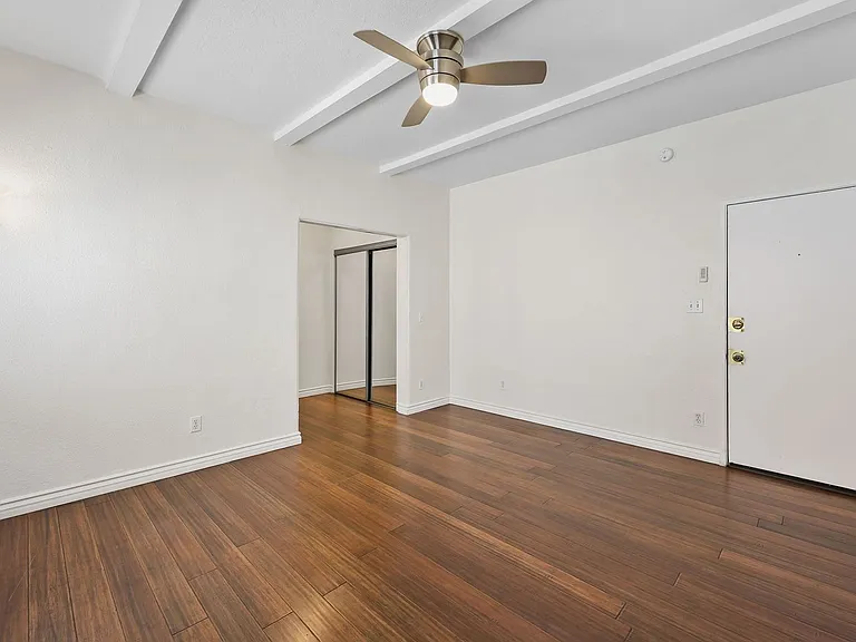 192 S Mountain View Ave #2031 — Photo 2