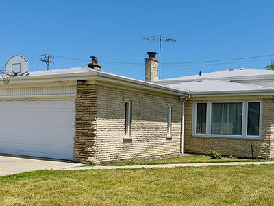 7115 N Hamlin Ave, Lincolnwood, IL, 60712