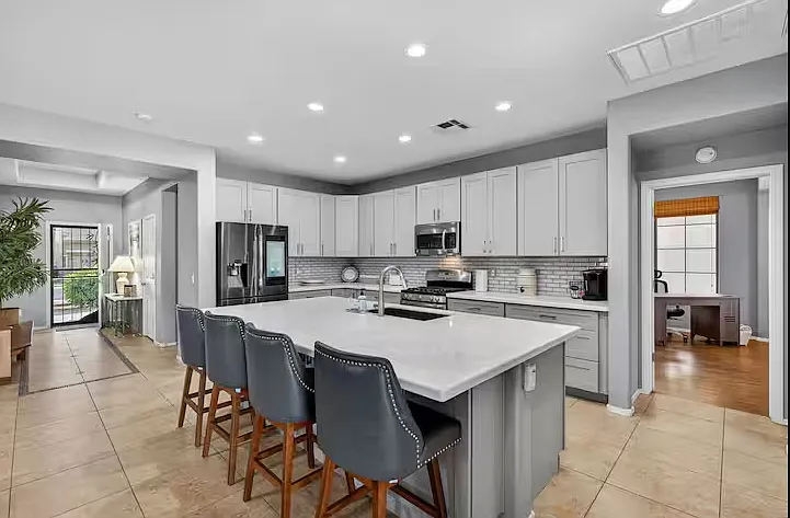 7822 W Peck Dr — Photo 15