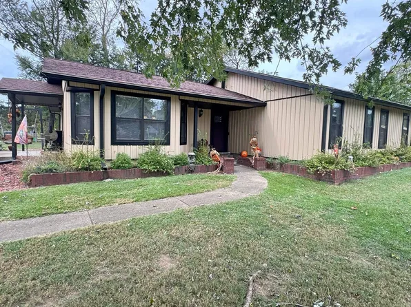 103 S Grover Ave, Mountain View, AR 72560