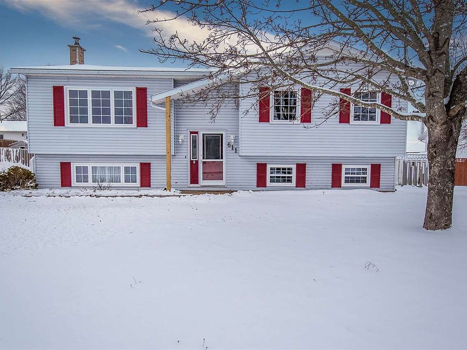 1st image of 611 Crystal Dr