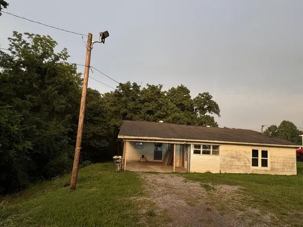 920 Sandcut Rd, Madisonville, KY 42431