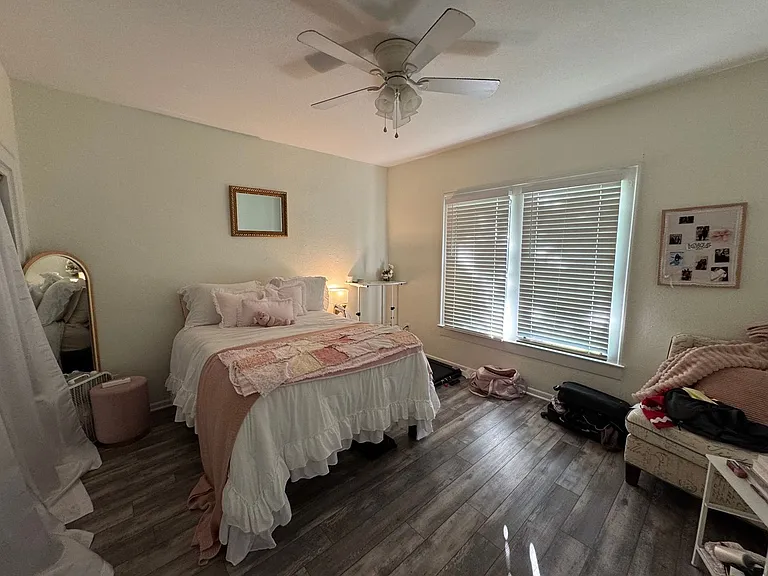 1405 James Ave — Photo 6