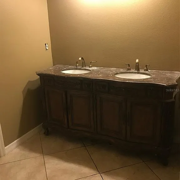 1518 Salem Dr — Photo 10