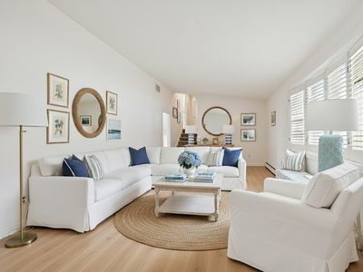 5 Summit View Dr, Swampscott, MA, 01907