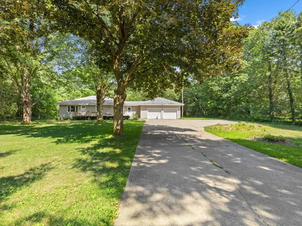57954 Pear Rd, South Bend, IN 46619