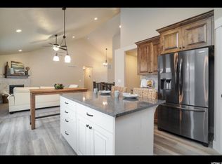 2562 N 725 E, North Ogden, UT 84414
