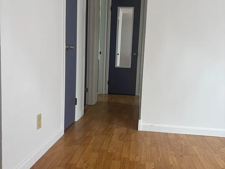 112 S Rolla St — Photo 2