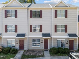 14 Red Ln, Raleigh, NC 27606