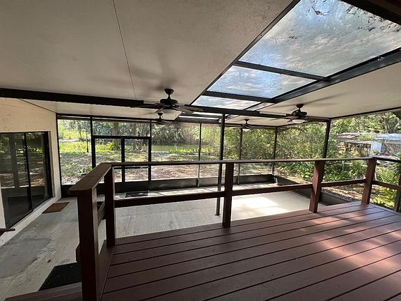 4th image of 7504 Park Dr
