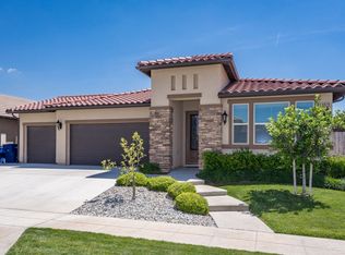 5828 E Burns Ave, Fresno, CA 93727