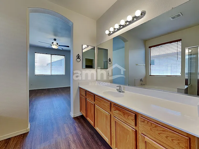 12363 W Jackson St — Photo 10