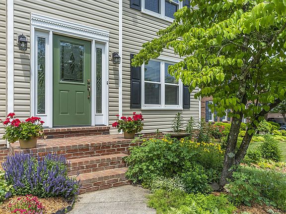 4th image of 1313 Copper Creek Dr