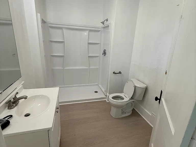 1740 Taylor Ave — Photo 10