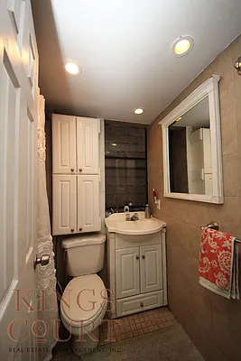 Rented by Kings Court Real Estate | media 10