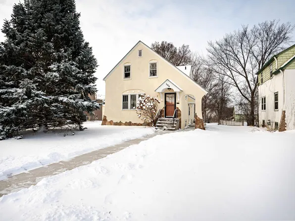 506 S Court St, Fergus Falls, MN 56537