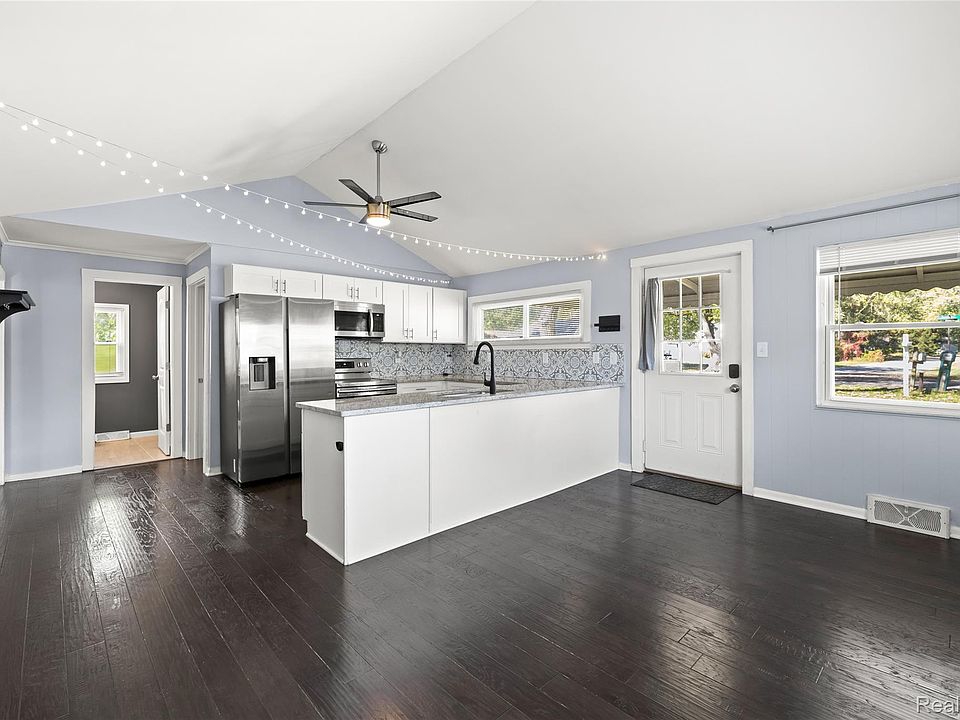 349 W Beechdale St, photo 6