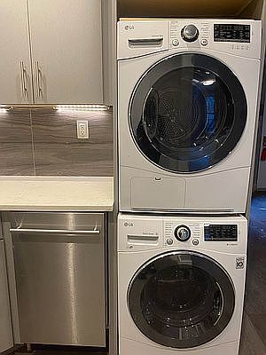 2nd image of 234 E 116th St APT 14