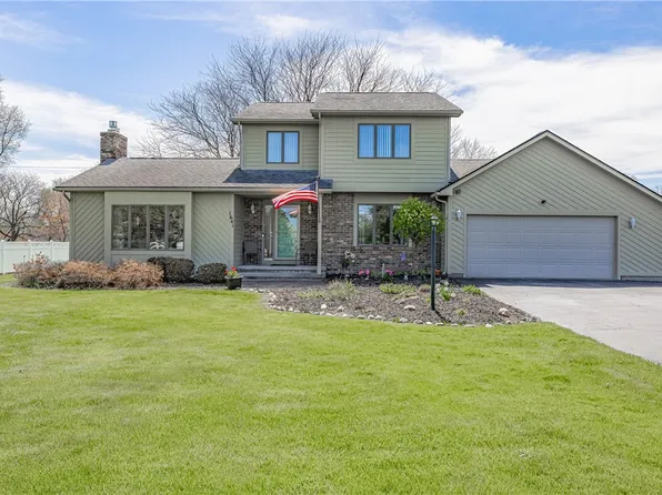1641 Woodard Rd, Webster, NY 14580