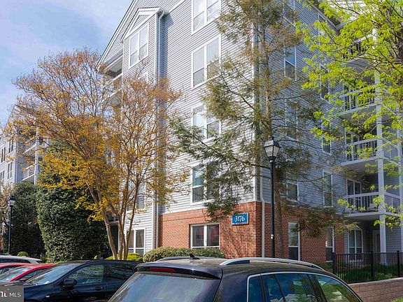 3rd image of 3176 Summit Square Dr #4-D3