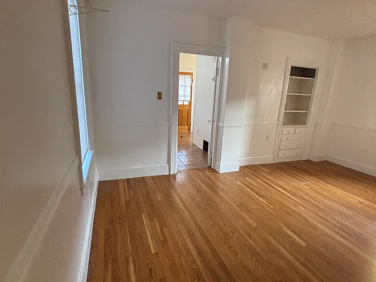 219 Washington St #9 — Photo 6