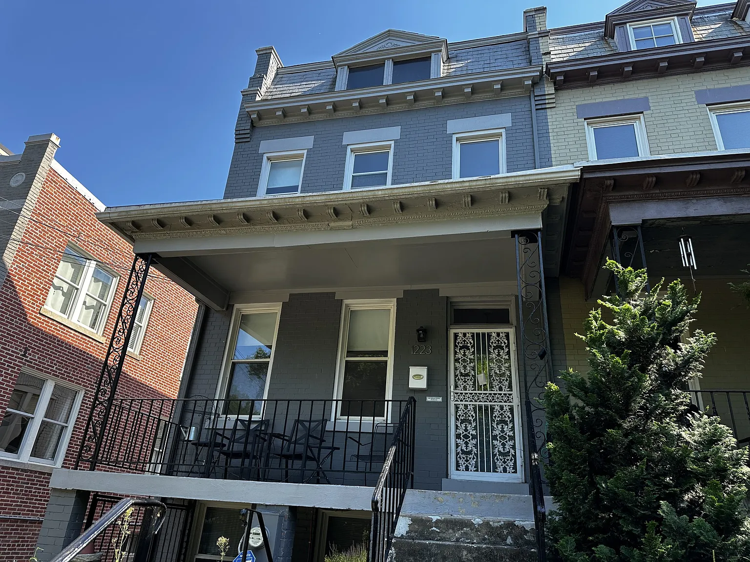 4 bed, 1444 sqft, $3,900 — Photo 1