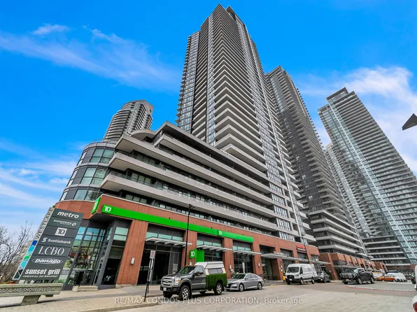 2212 Lake Shore Blvd W #Penthouse W-08, Toronto, ON M8V 0C2