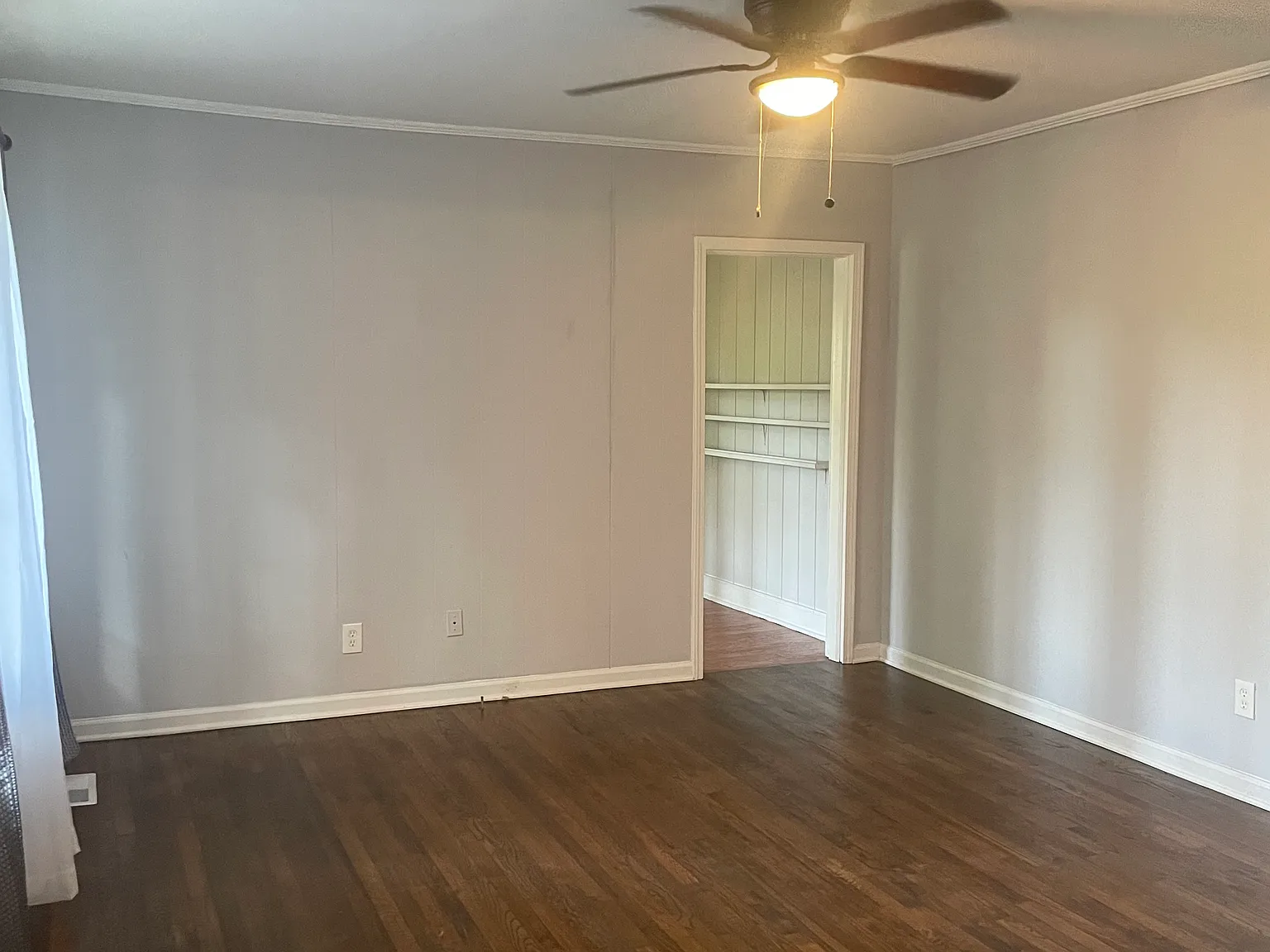 2 bed, 1047 sqft, $1,600 — Photo 3