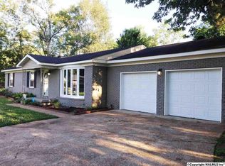 3901 Shamrock Dr NW, Huntsville, AL 35810