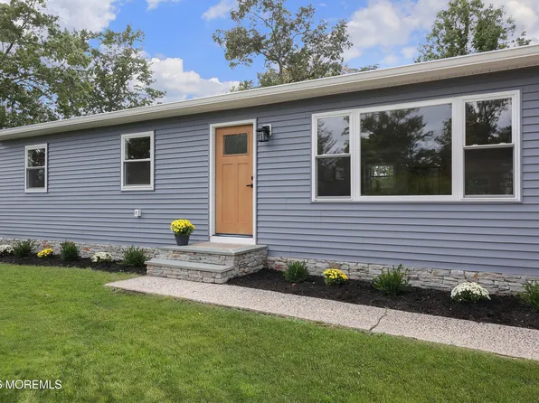 1703 Whitcomb Rd, Forked River, NJ 08731