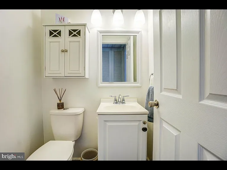 19517 Wootton Ave — Photo 1
