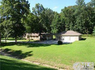 107 Oak Hollow Dr, Waverly, TN 37185