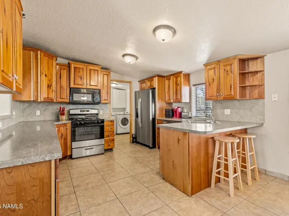1671 W Shellie Dr, Flagstaff, AZ 86001