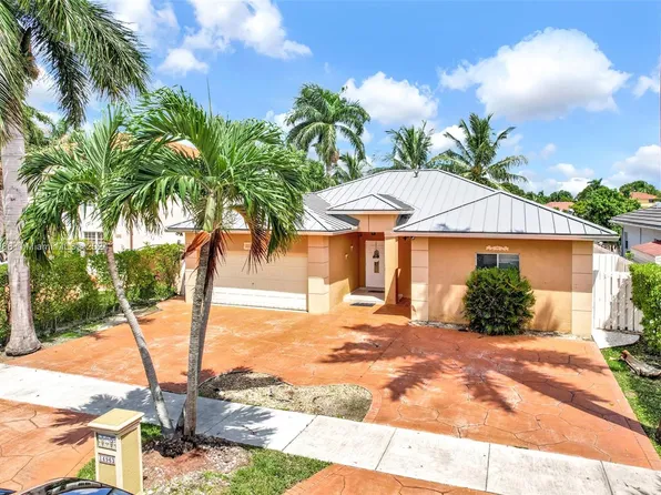 14963 SW 32nd Ter, Miami, FL 33185
