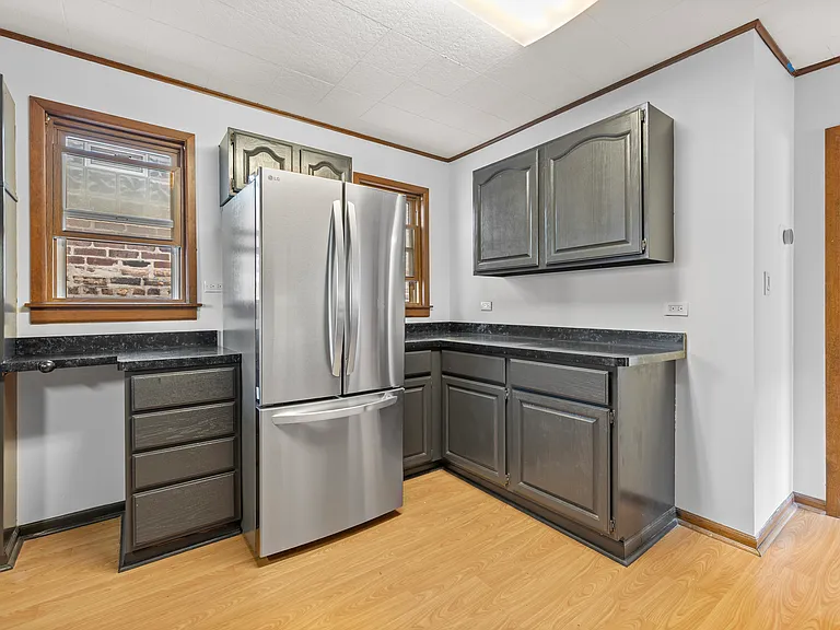 2856 S Throop St #2 — Photo 17