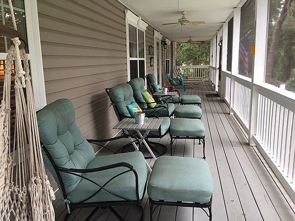 Seating for ocean view