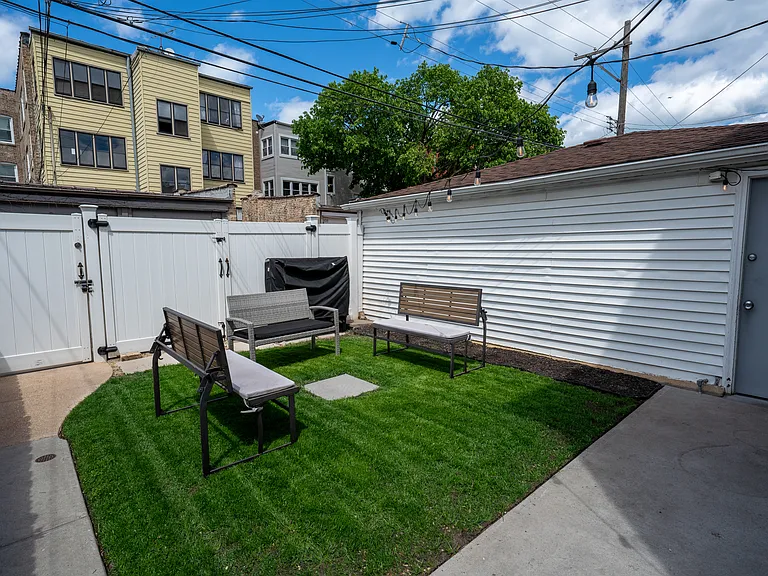 1458 W Foster Ave #1 — Photo 19