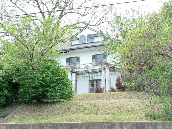 200 S Jefferson Street, Neosho, MO 64850