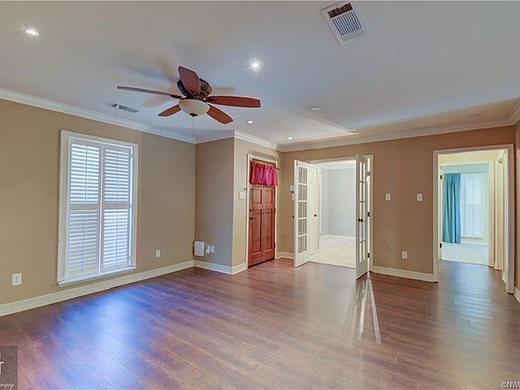 3rd image of 2617 Oakside Dr