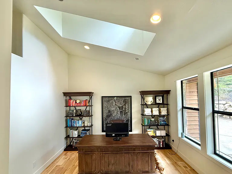 7492 Susans Cir — Photo 5