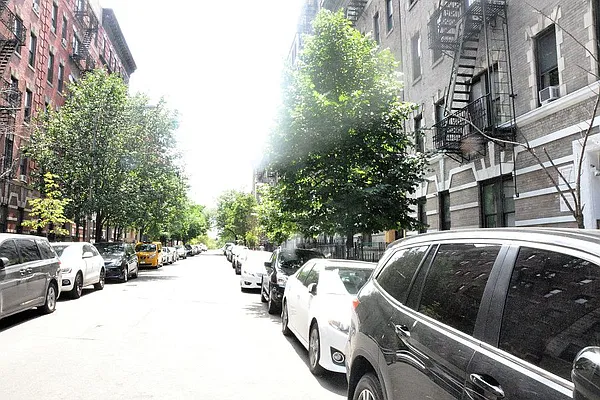 Rented by Sector Property Group | media 27