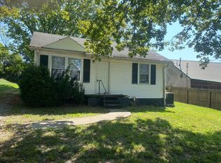 719 Perkins Ave, Clarksville, TN 37040