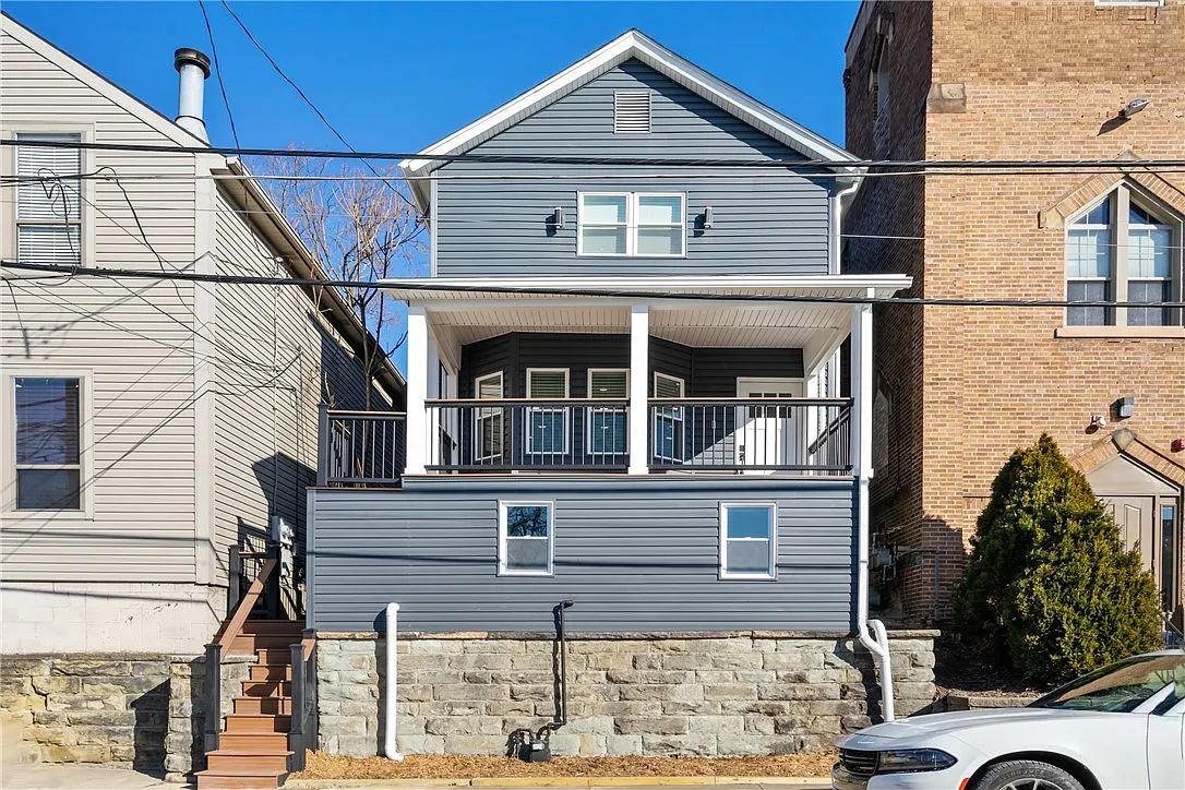 109 Kathleen St photo 1