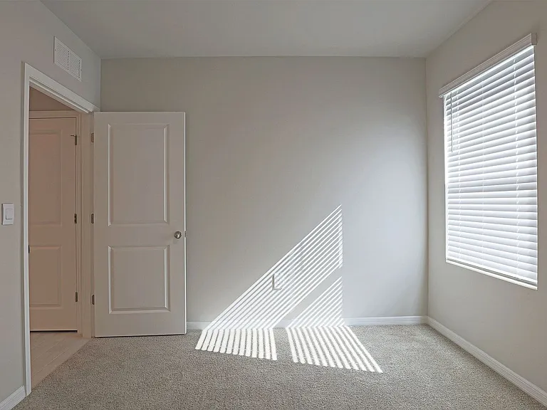 1156 Brooklands Dr — Photo 11